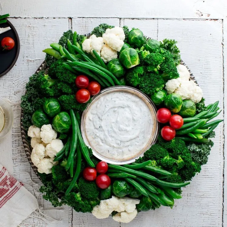 Crudite Vegetable Wreath with Ranch Dip